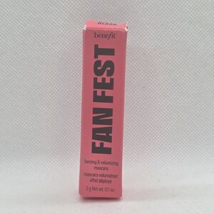 Benefit Cosmetics Fan Fest Mascara‎ Fanning & Volumizing 0.1 Oz Mini Hyper Black